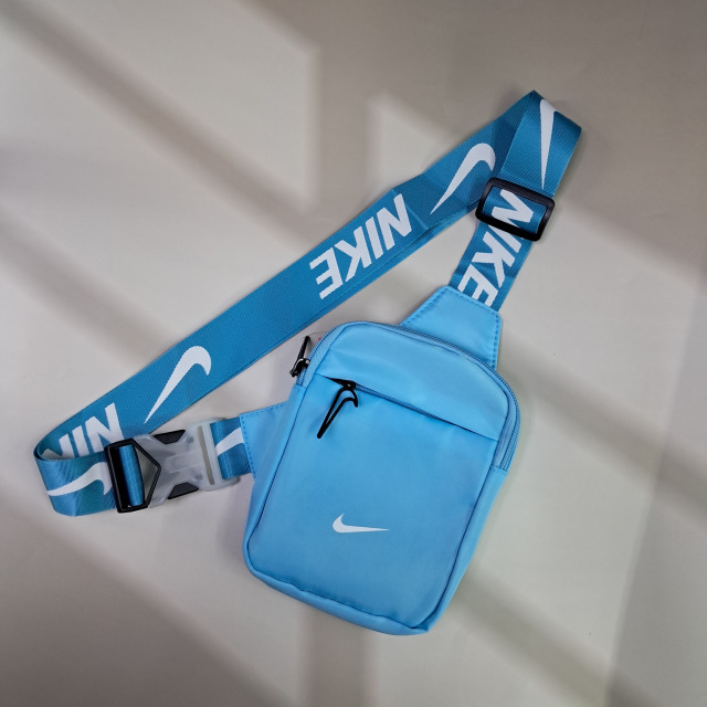 Сумка-месенджер Nike, блакитна