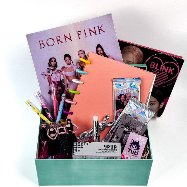 Подарунковий набір K-pop BLACKPINK (Born Pink), Блек Пінк (Борн Пінк)