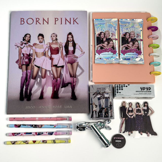 Подарунковий набір K-pop BLACKPINK (Born Pink), Блек Пінк (Борн Пінк) Подарунковий набір K-pop BLACKPINK (Born Pink), Блек Пінк (Борн Пінк)