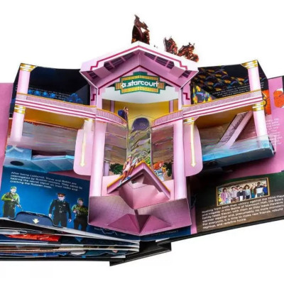 Поп-ап книга Stranger Things: The Ultimate Pop-Up Book