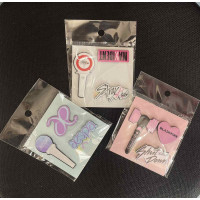 Набір K-Pop значків з 3 шт.