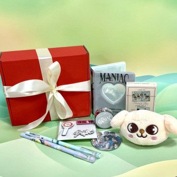 Набір подарунковий Стрей Кідс Stray Kids Синмін