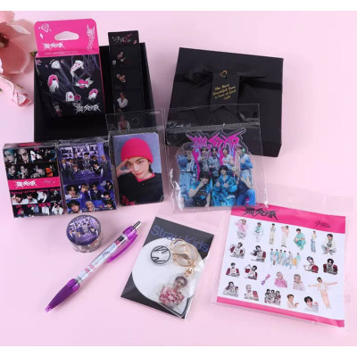 Подарунковий набір K-POP Stray Kids Hyunjin Хенджин