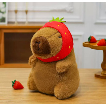 М'яка іграшка Капібара в шапці Полуничці