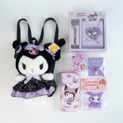 Подарунковий набір Куромі (іграшка-рюкзак, щоденник+ручка, гаманець, браслет, наліпки, сквіш)