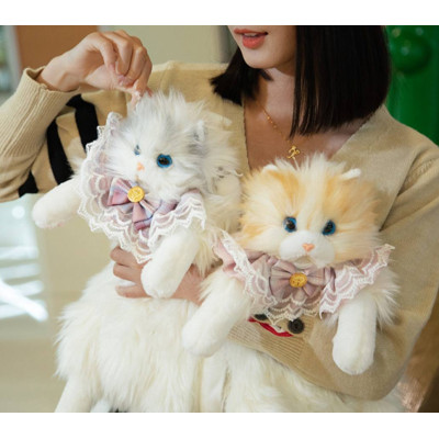 Плюшевий рюкзак у формі кота