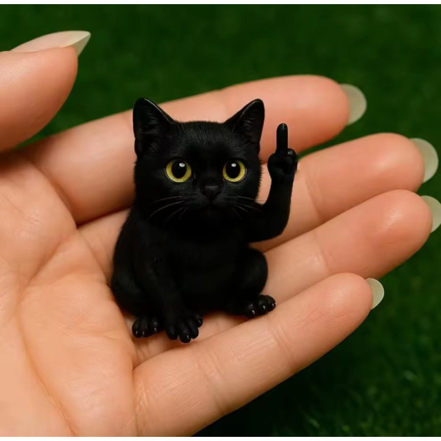 Фігурка Котик з пальцем