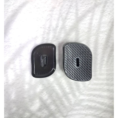 Гребінець маленький у блискучому срібному кольорі