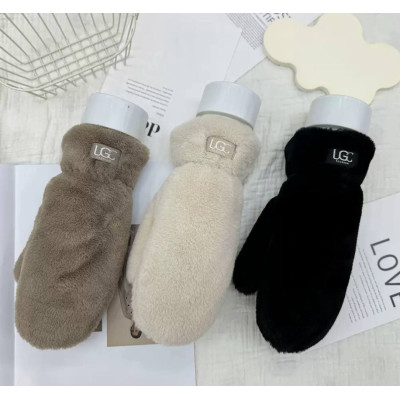 Жіночі пухнасті теплі рукавиці UGC FASHION, коричневі