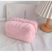 Пухнаста, стильна жіноча косметичка пенал, подарунок на 8 березня, для мами, сестри, подруги рожева