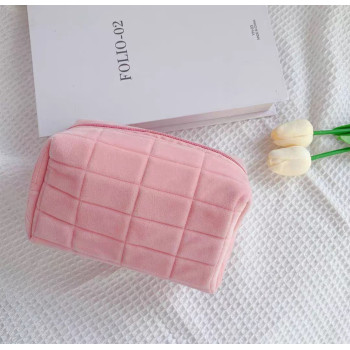 М'яка жіноча косметичка, рожева, подарунок на 8 березня, для мами, сестри, подруги