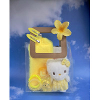 Подарунковий набір Hello Kitty, Хелло Кітті у жовтих тонах