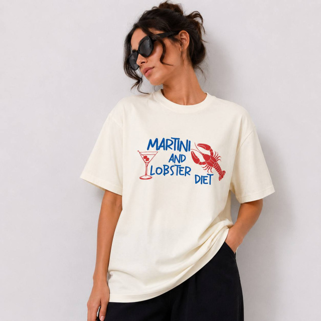 Легка жіноча футболка з принтом Martini and Lobster diet